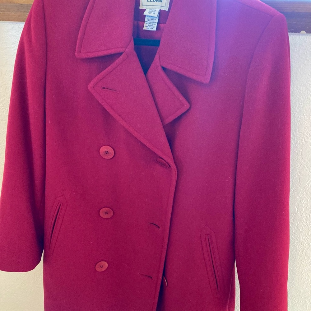 Red LL BEAN Size 10 (Women’s) gorgeous Red Coat